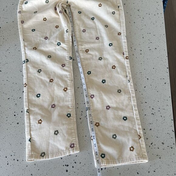 PACSUN Cream Floral Embroidered Corduroy Mom Jeans Size 26 Classic High Rise NWT - Picture 8 of 15